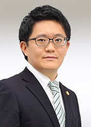 弁護士 石川 賢樹